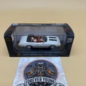 1970 Oldsmobile 4-4-2 White 1:43 Diecast Model New Ray