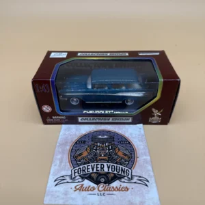 1957 Chevrolet Nomad 1:43 Road Legends Diecast NIB