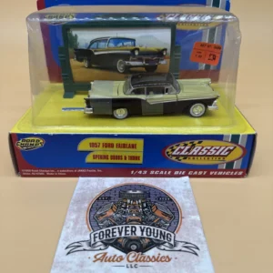 1957 Ford Fairlane 1:43 Diecast Model 1998 Road Champs NIB