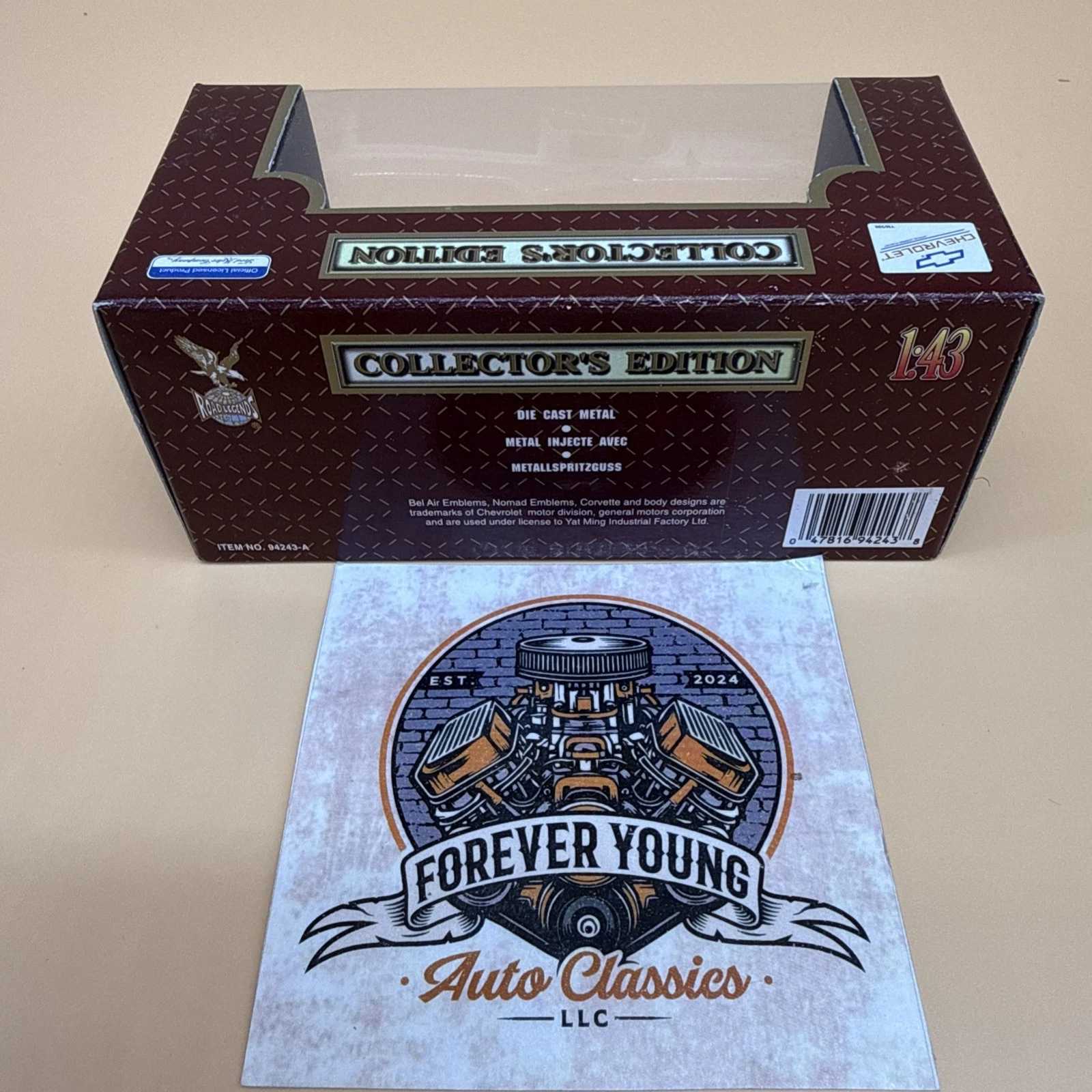 Road Signature Collector's Diecast 1:43