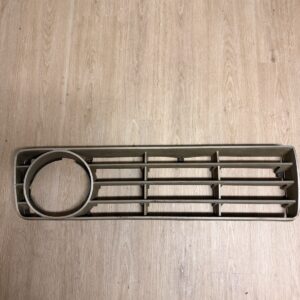 1973-75 Ford Truck GRILL Passenger Side   F100 F250 F350 D3TZ-8151-A FOMOCO